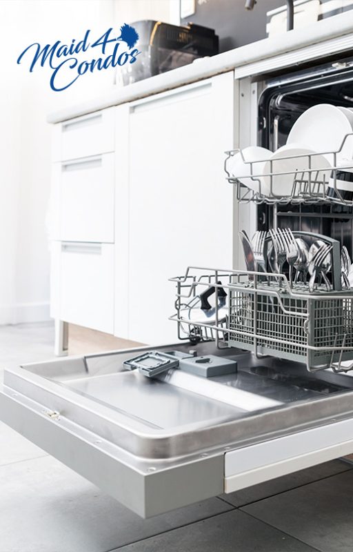 Which are the items you should not clean in a dishwasher?